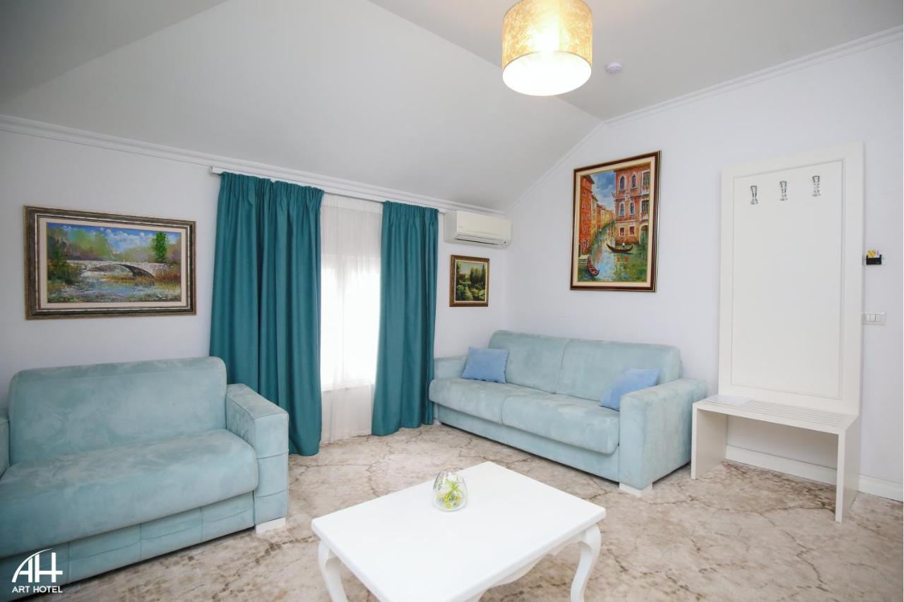 Art Hotel Tiranë Eksteriør bilde