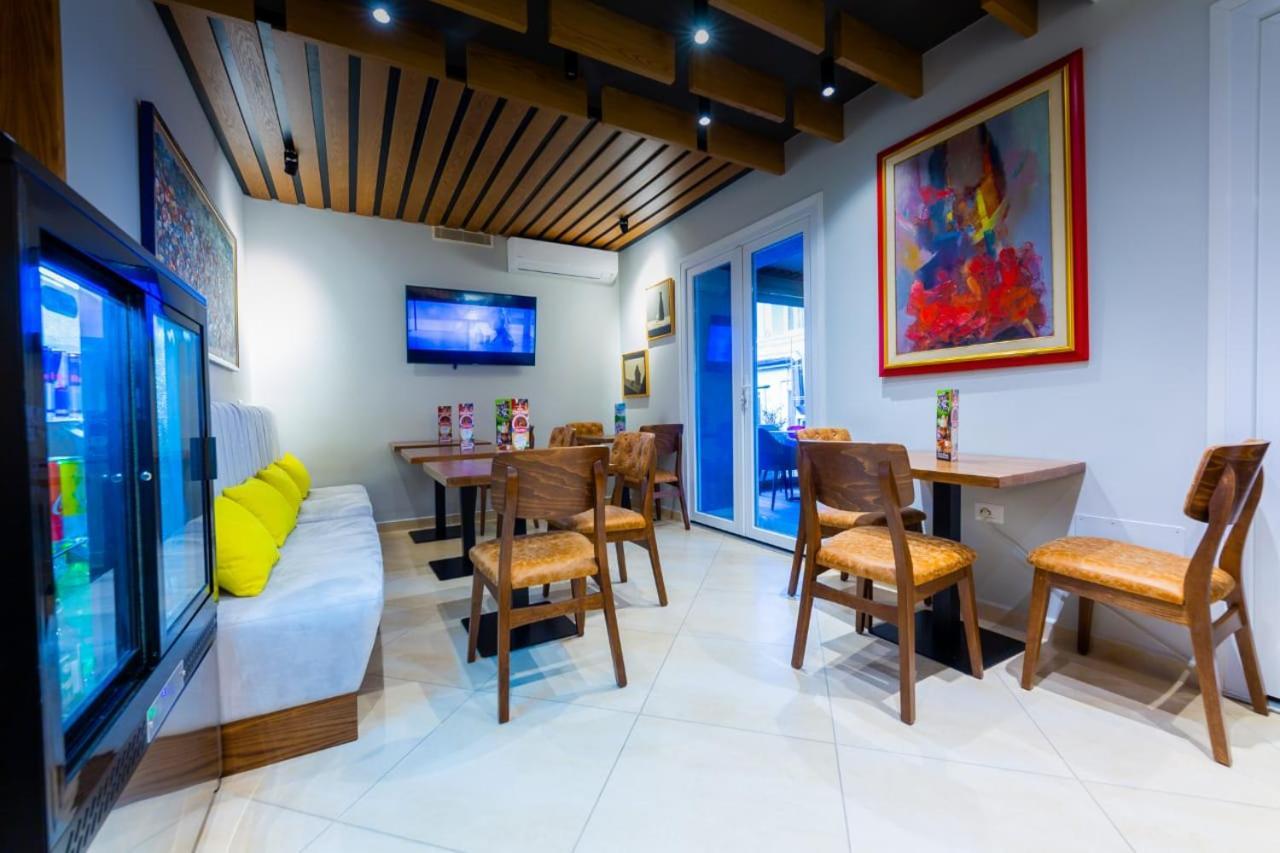 Art Hotel Tiranë Eksteriør bilde