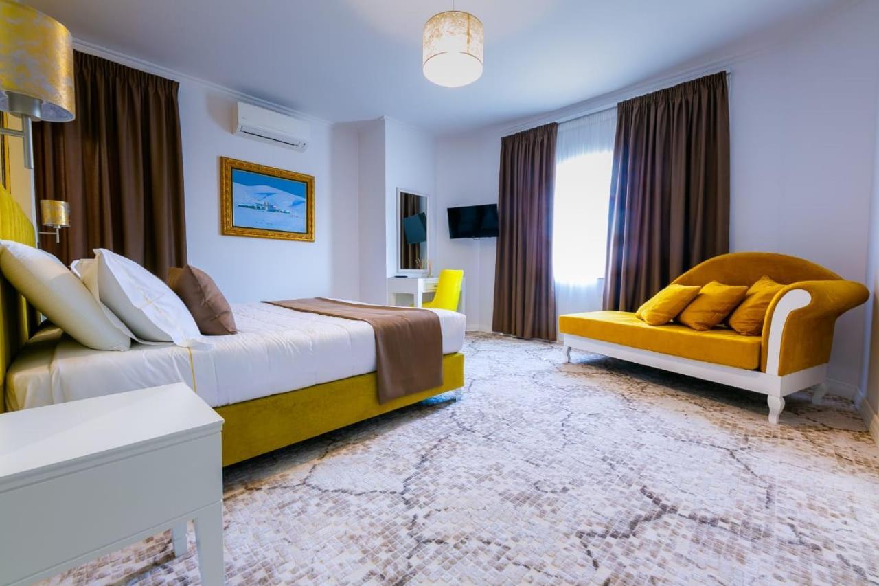 Art Hotel Tiranë Eksteriør bilde